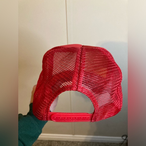 Kip Moore Autographed Red Trucker Hat - Picture 3 of 4